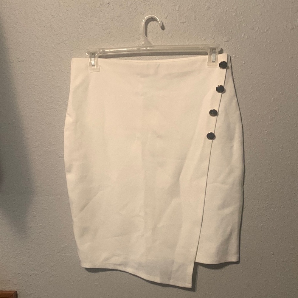 X-Large White skirt with gold buttons brand new out the bag